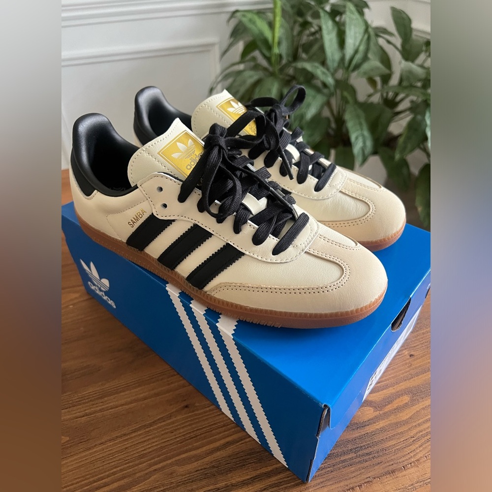 NIB Adidas Samba OG Cream White Sand Strata